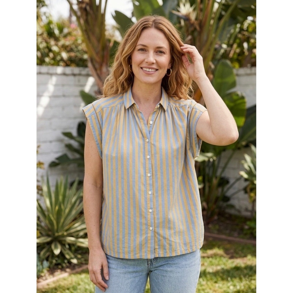 Birds of Paradis by Trovata Striped Sleeveless Button Down Shirt Blue Yellow M